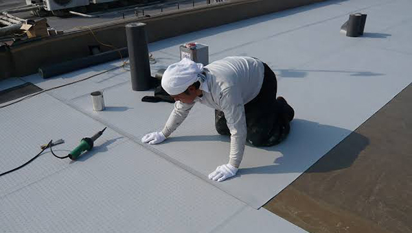 塩ビシート接着⼯法