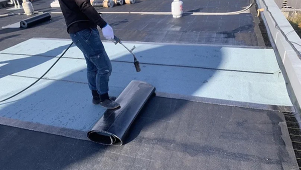 改質アスファルト防水トーチ工法